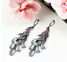 鳳舞耳夾，孔雀風(fēng)華——今夏最I(lǐng)N飾品促銷指南